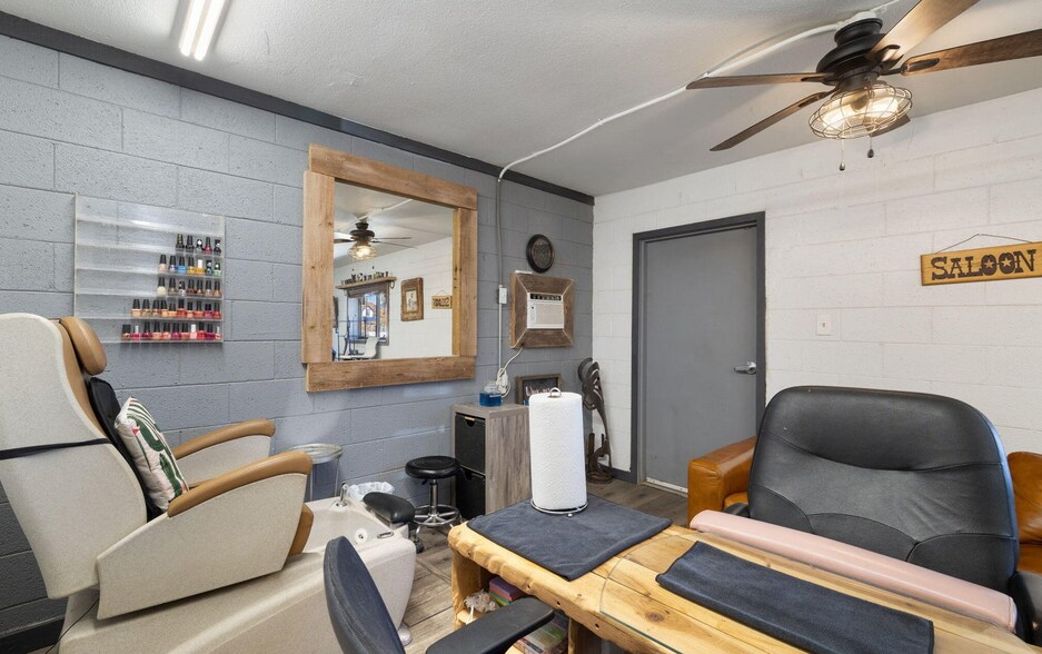 More Photos Of 100 N Winslow Ave, Winslow Freestanding For Sale