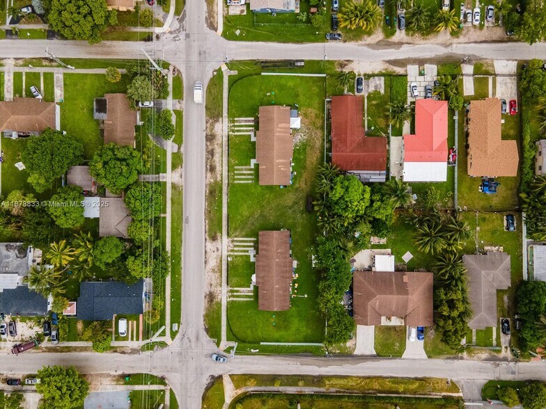 More Photos Of 14501 NE 14th Ave, Miami Apartments For Sale