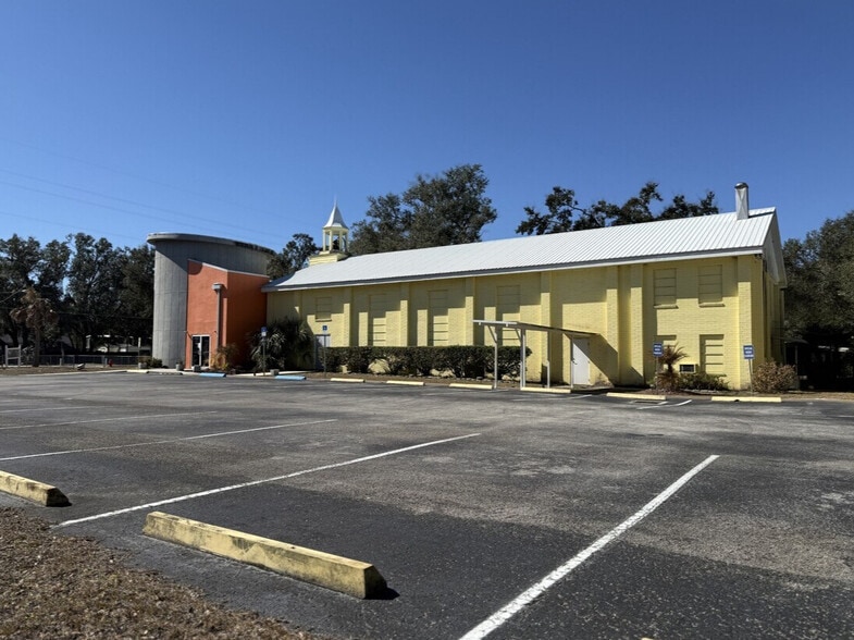 More Photos Of 2508 Westside Dr, Leesburg Religious Facility For Sale