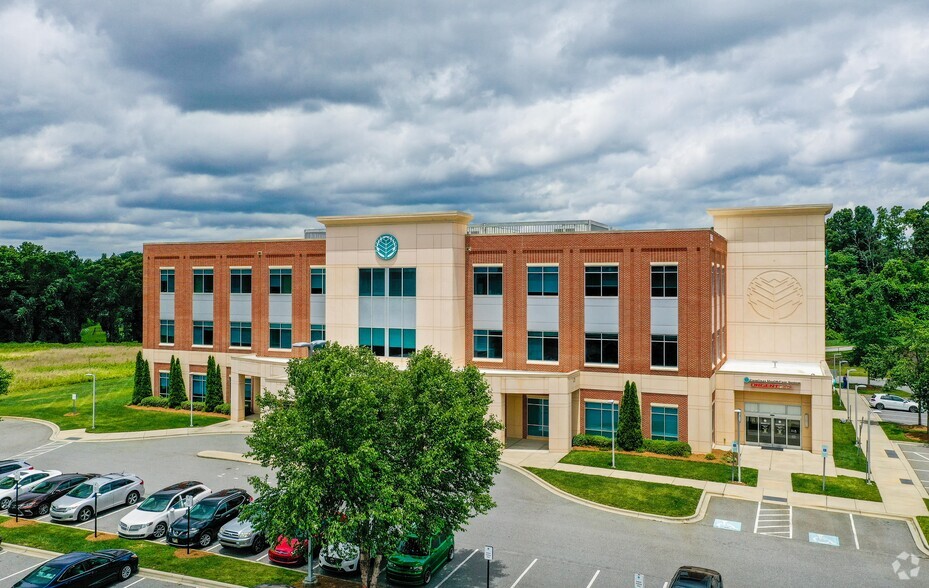 Primary Photo Of 10545 Blair Rd, Charlotte Medical For Lease