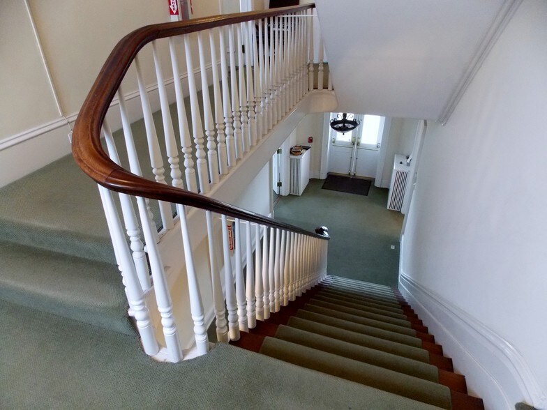 More Photos Of 1574 Easton Rd, Warrington Office Residential For Lease