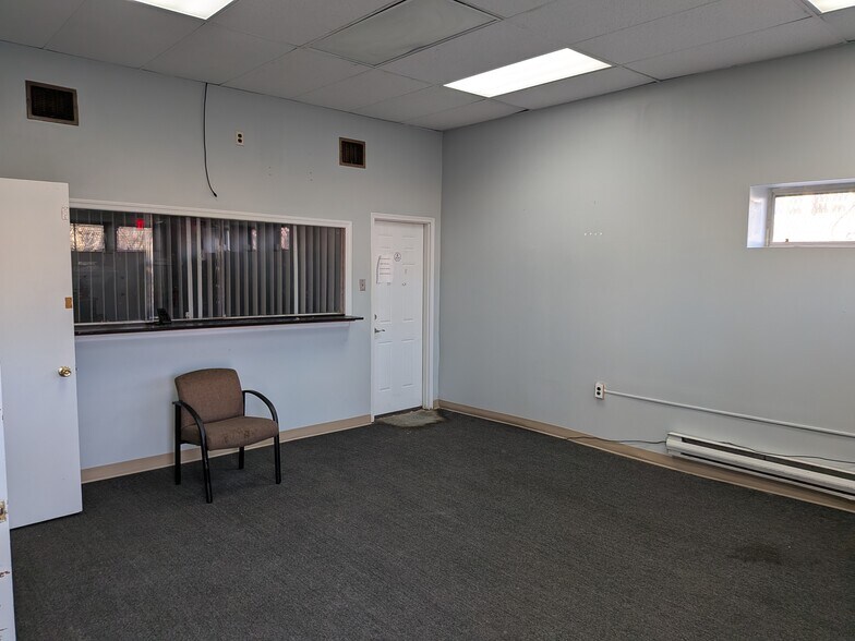 More Photos Of 7620-24 Ogontz ave, Philadelphia Office For Sale