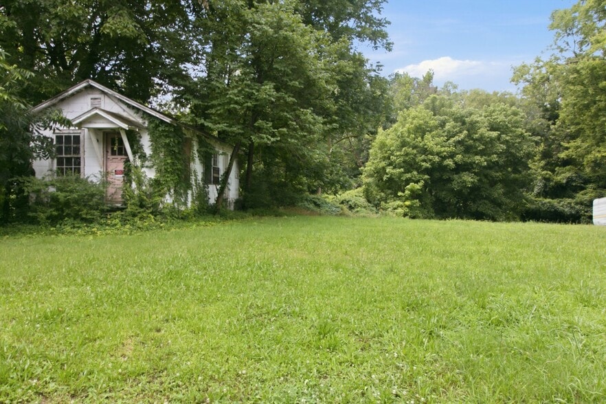 More Photos Of 303 S Poplar St, Paris Apartments For Sale