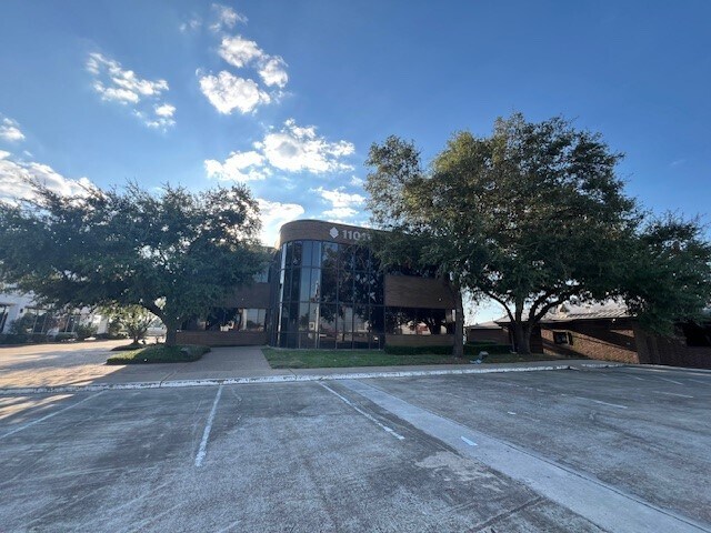 More Photos Of 11011 Jones Rd, Houston Office For Sale