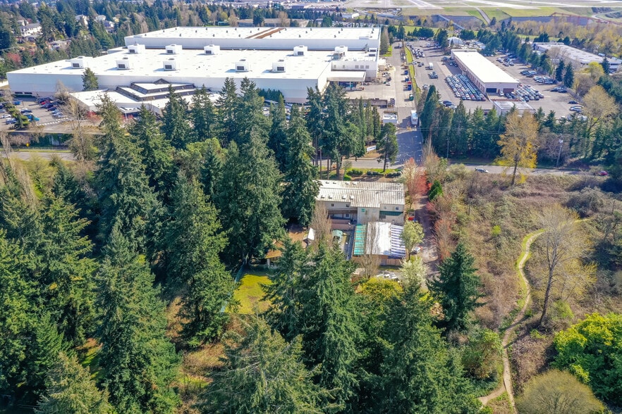 More Photos Of 2040 S 142nd St, Seatac General Retail For Sale