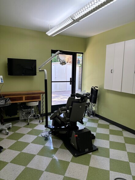 More Photos Of 2202 N 7th St, Phoenix Medical For Sale