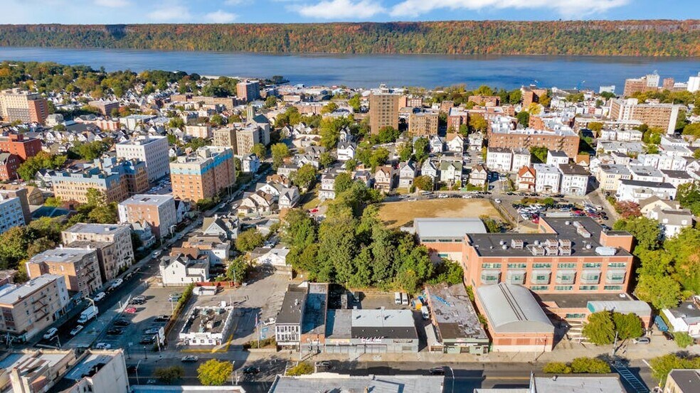 More Photos Of 245-253 S Broadway, Yonkers Storefront For Sale