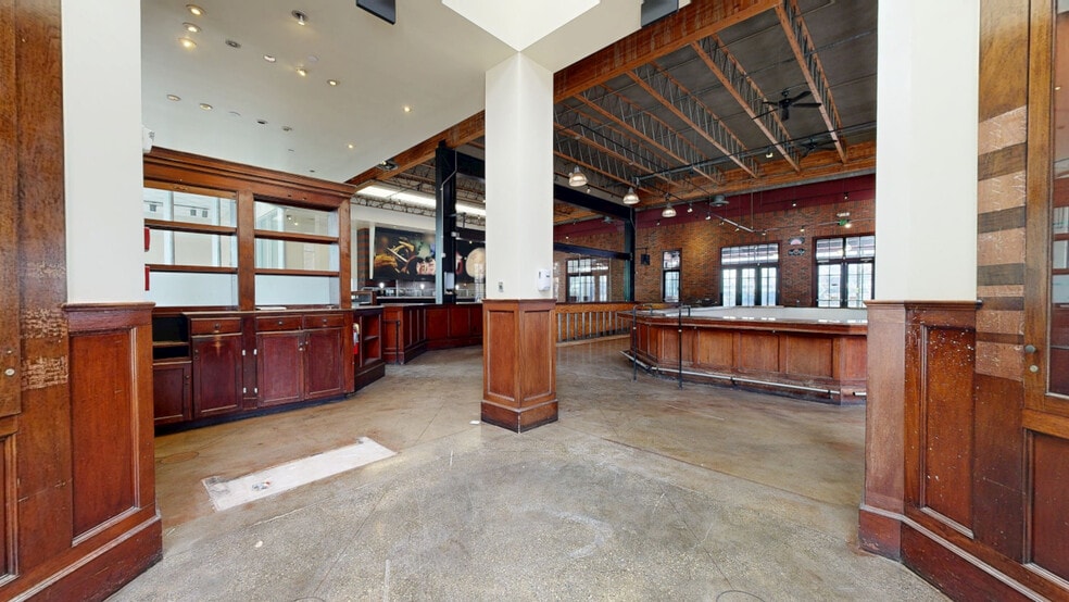 Primary Photo Of 145 S San Fernando Blvd, Burbank Restaurant For Lease