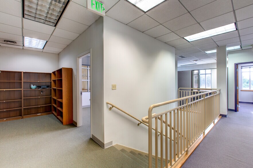 More Photos Of 5878 S Rapp St, Littleton Office For Lease