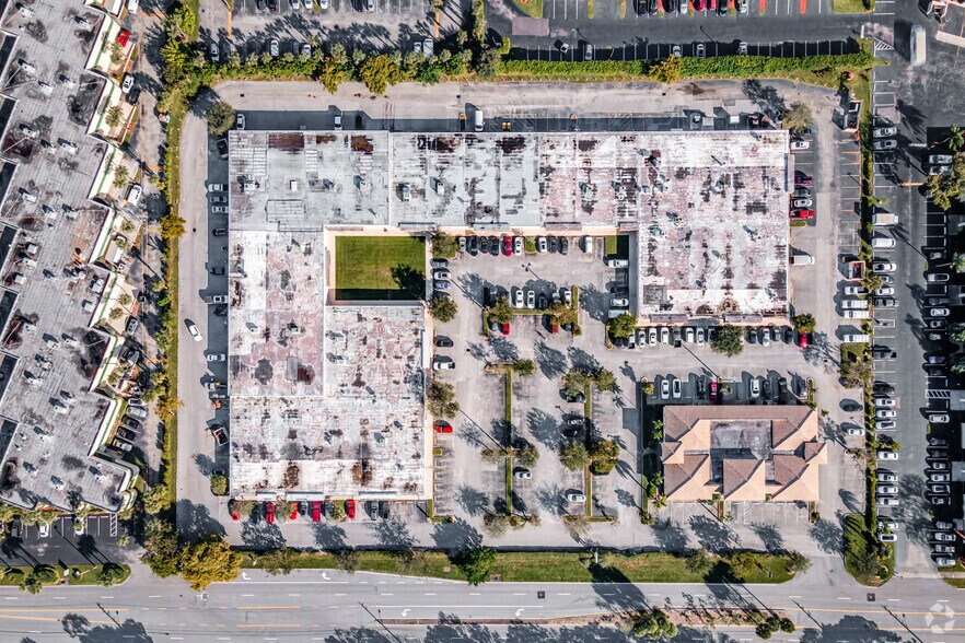 More Photos Of 234-288 SW 12th Ave, Deerfield Beach Light Manufacturing For Lease