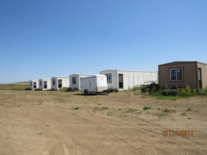 More Photos Of 2635 High St, Killdeer Flex For Sale