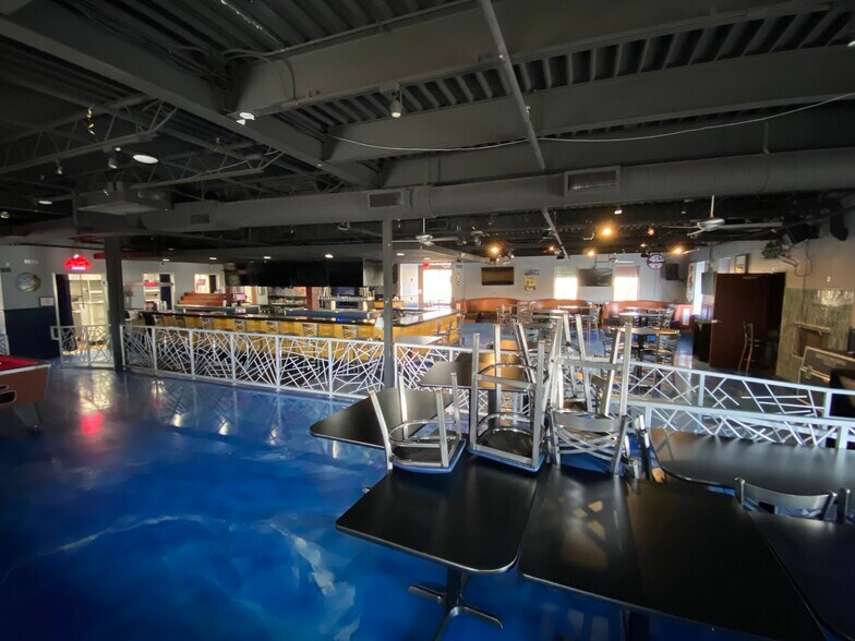 More Photos Of 6010 S Cass Ave, Westmont Restaurant For Sale