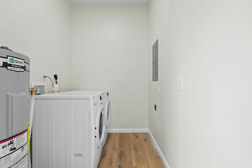 More Photos Of 1763 Strawberry Meadows Way, Knoxville Apartments For Sale