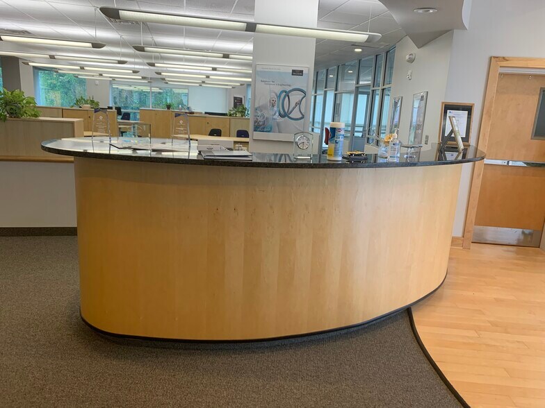 More Photos Of 5264B International Blvd, North Charleston Office For Lease