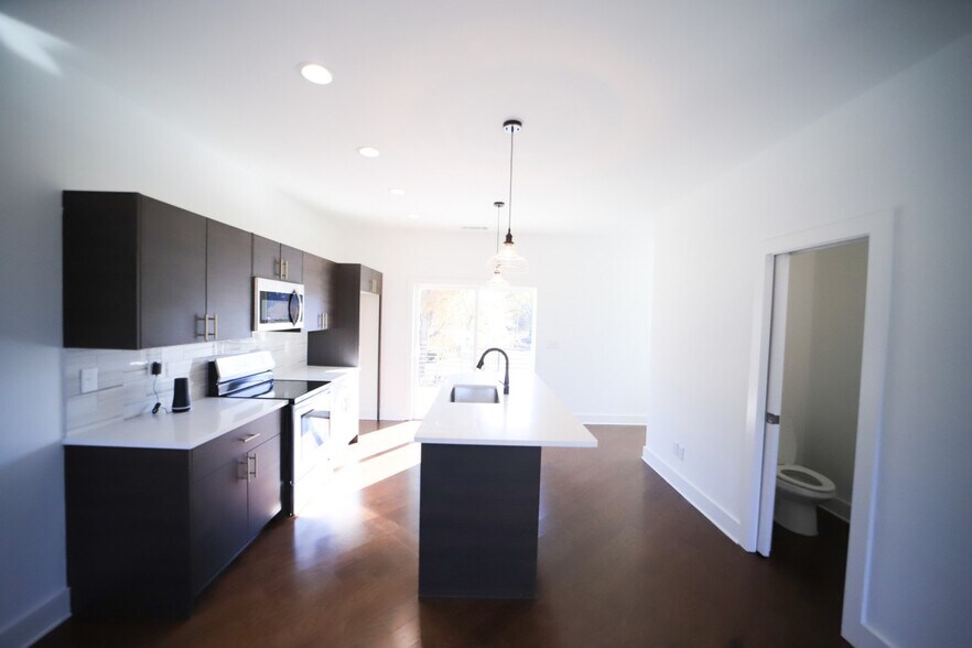 More Photos Of 2488 Perry Blvd NW, Atlanta Apartments For Sale