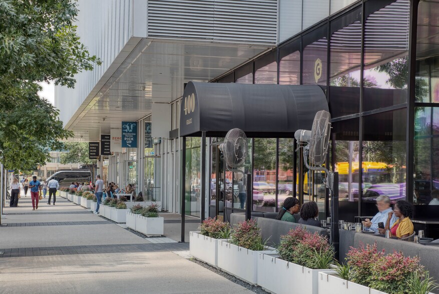 More Photos Of 2001 Ross Ave, Dallas Office For Lease