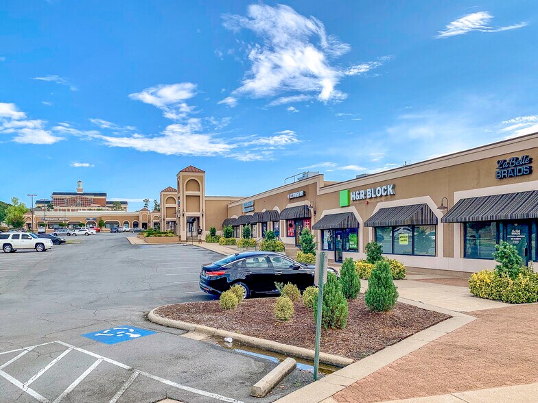 More Photos Of Markham & Shackleford, Little Rock Unknown For Lease