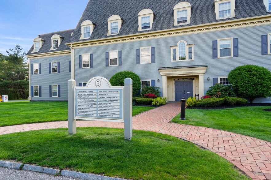More Photos Of 5 Essex Green Dr, Peabody Office For Lease