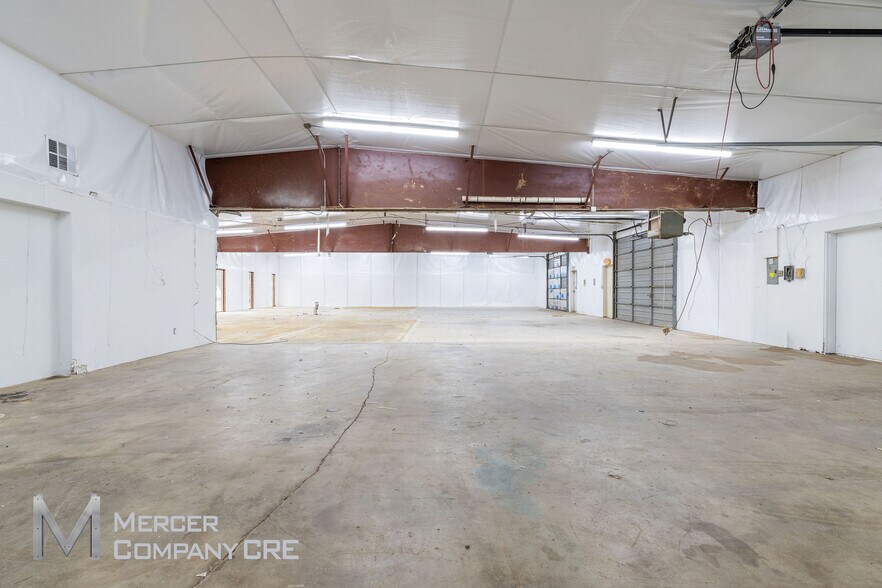 More Photos Of 717 Evergreen St, Edmond Service For Lease