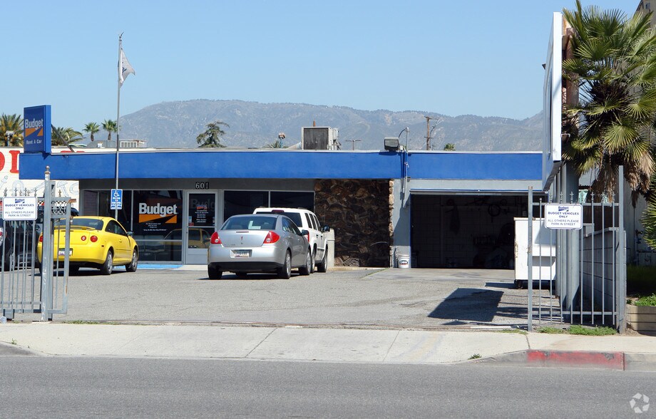 More Photos Of 601 N D St, San Bernardino Auto Dealership For Sale
