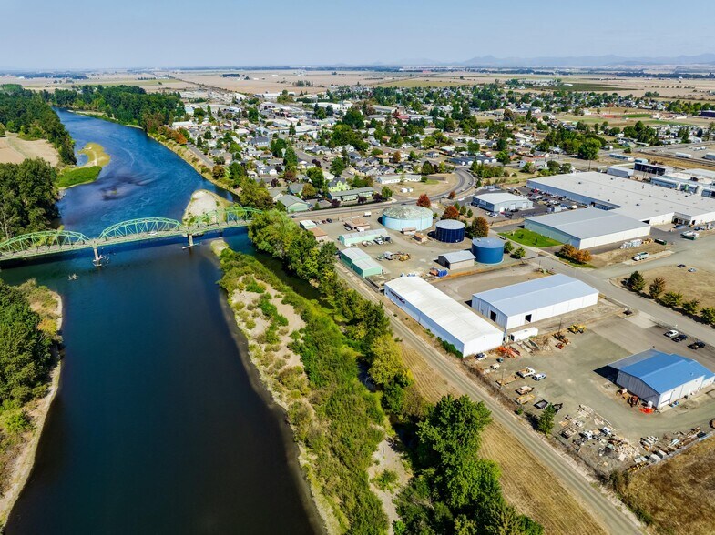 More Photos Of 810 S 2nd St, Harrisburg Warehouse For Sale