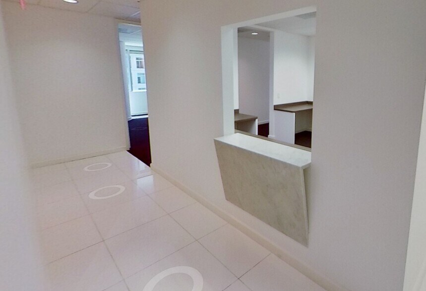 Primary Photo Of 777 Brickell Ave, Miami Office For Lease