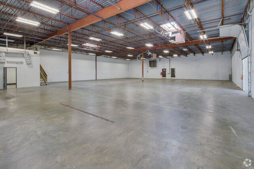 More Photos Of 9100-9136 E Hampton Dr, Capitol Heights Unknown For Lease