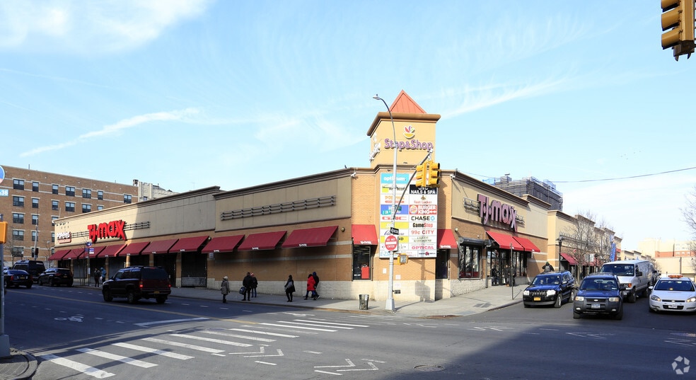 Petland Discounts Petland Broadway Lionel 6-52592 Nassau Lionel