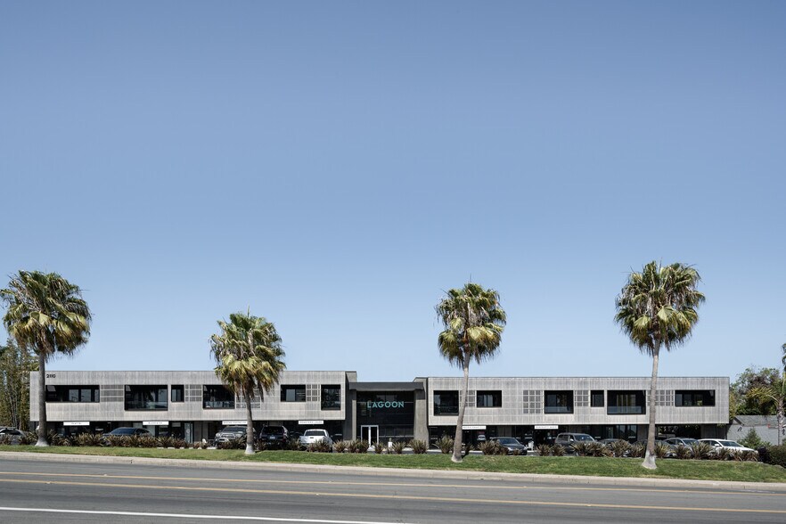 More Photos Of 2110 S Coast Hwy 101, Oceanside Loft Creative Space For Lease