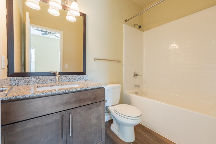 More Photos Of 156 Silver St, Tullahoma Apartments For Sale