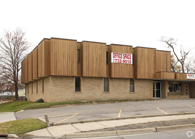 Primary Photo Of 1173 N Ballenger Hwy, Flint Office For Sale