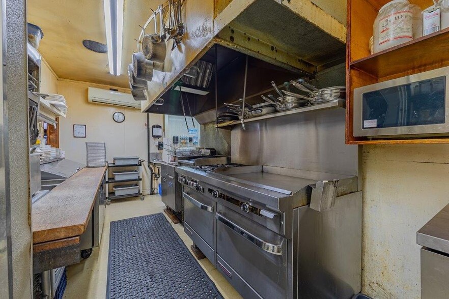 More Photos Of 3030 Oregon Ave, Bandon Restaurant For Sale