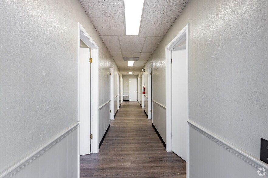 More Photos Of 5623 US Hwy 19, New Port Richey Office For Lease