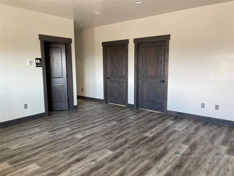 More Photos Of 7099 Two Smokes Way, Missoula Specialty For Sale