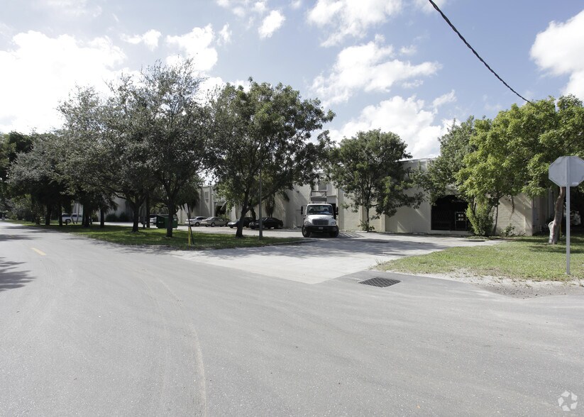 More Photos Of 601 NW 12th Ave, Pompano Beach Warehouse For Sale