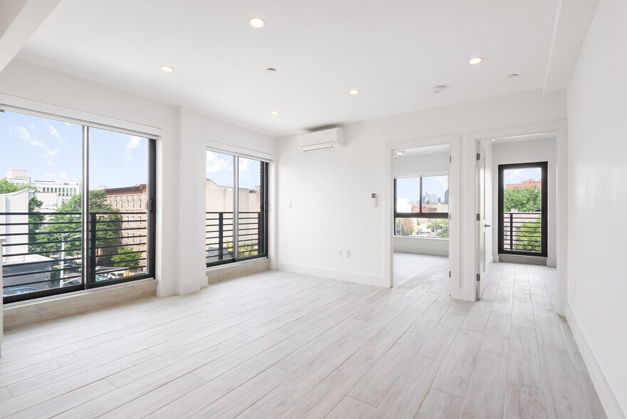 More Photos Of 158 Newton St, Brooklyn Apartments For Sale