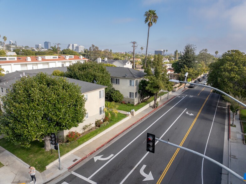 More Photos Of 801-811 26th St, Santa Monica Apartments For Sale