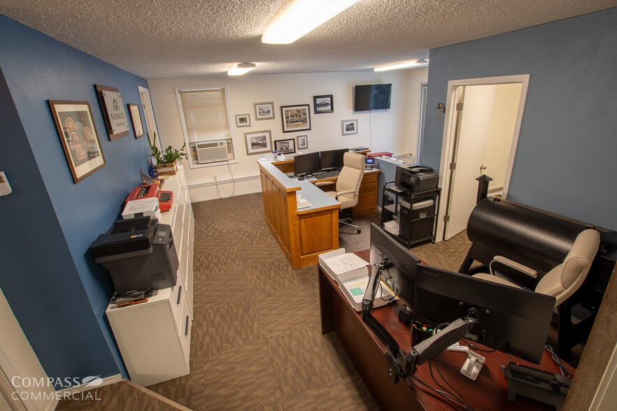 More Photos Of 1208 NE 4th St, Bend Office For Sale