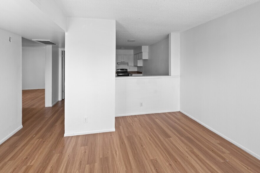 More Photos Of 3801 N 23rd Dr, Phoenix Apartments For Sale