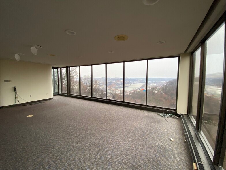 More Photos Of 55 Wyoming St, Pittsburgh Office Residential For Lease