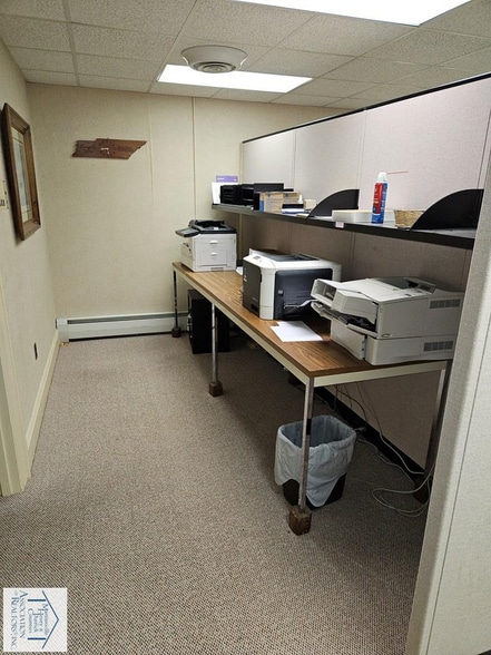 More Photos Of 2611 Riverside Dr, Bassett Office For Sale