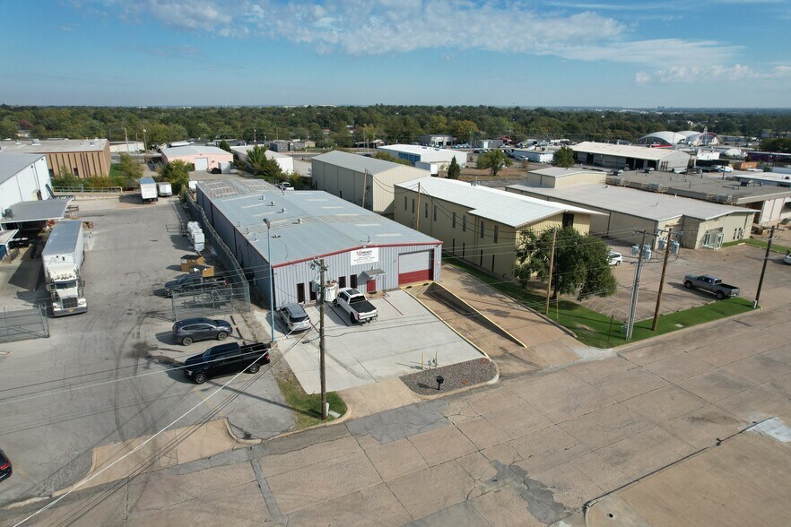 More Photos Of 6935 E 12th St, Tulsa Manufacturing For Lease