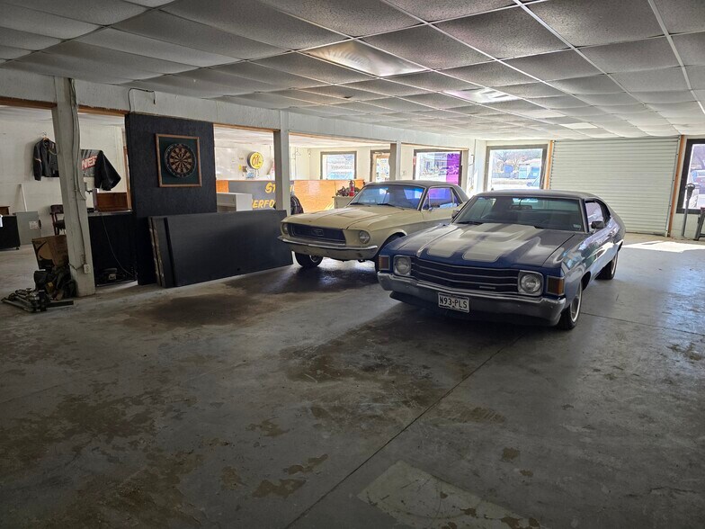 More Photos Of 367 E Washington St, Stephenville Flex For Sale