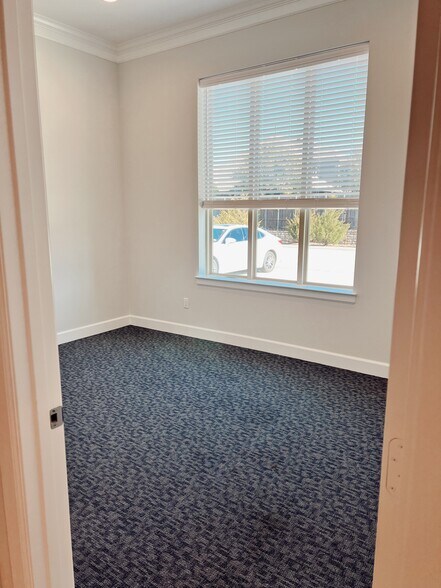 More Photos Of 400 Stonebrook Pky, Frisco Office For Sale