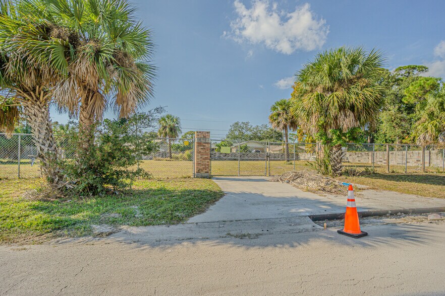 More Photos Of 7598 90th Street, Seminole Land For Sale