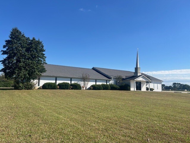 Primary Photo Of 17200 Lucas Ferry Rd, Athens Religious Facility For Sale