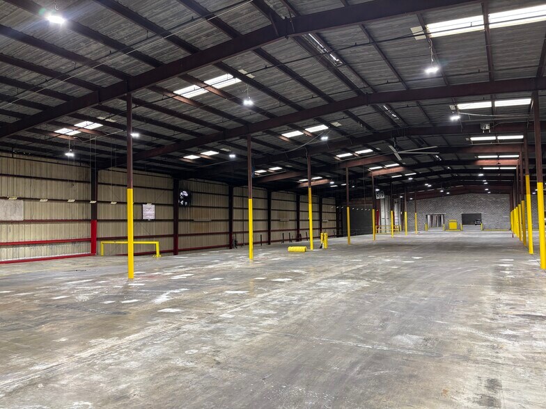 More Photos Of 5545 Shawland Rd, Jacksonville Refrigeration Cold Storage For Lease