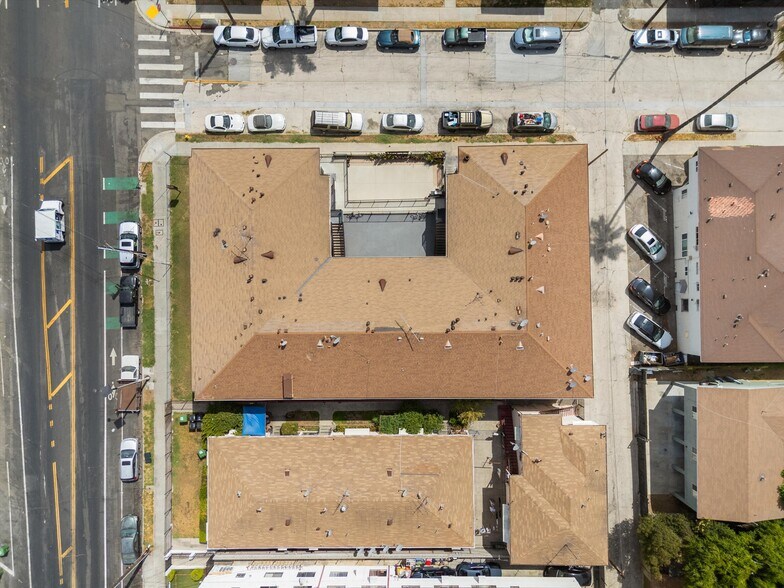 More Photos Of 1911 W 2nd St, Los Angeles Apartments For Sale