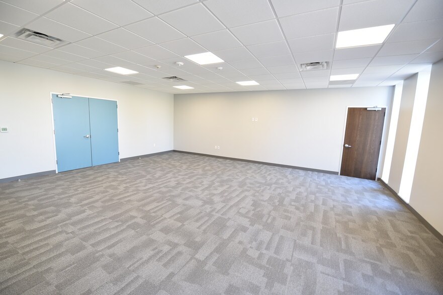 More Photos Of 1922 Anson Rd, Dallas Office For Lease