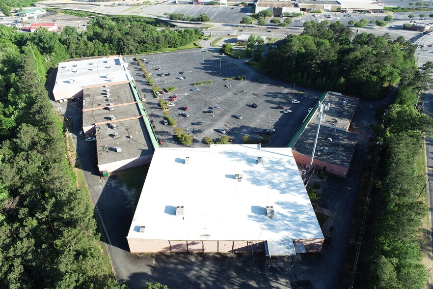 More Photos Of 3555 Mercer University Dr, Macon-Bibb Unknown For Lease